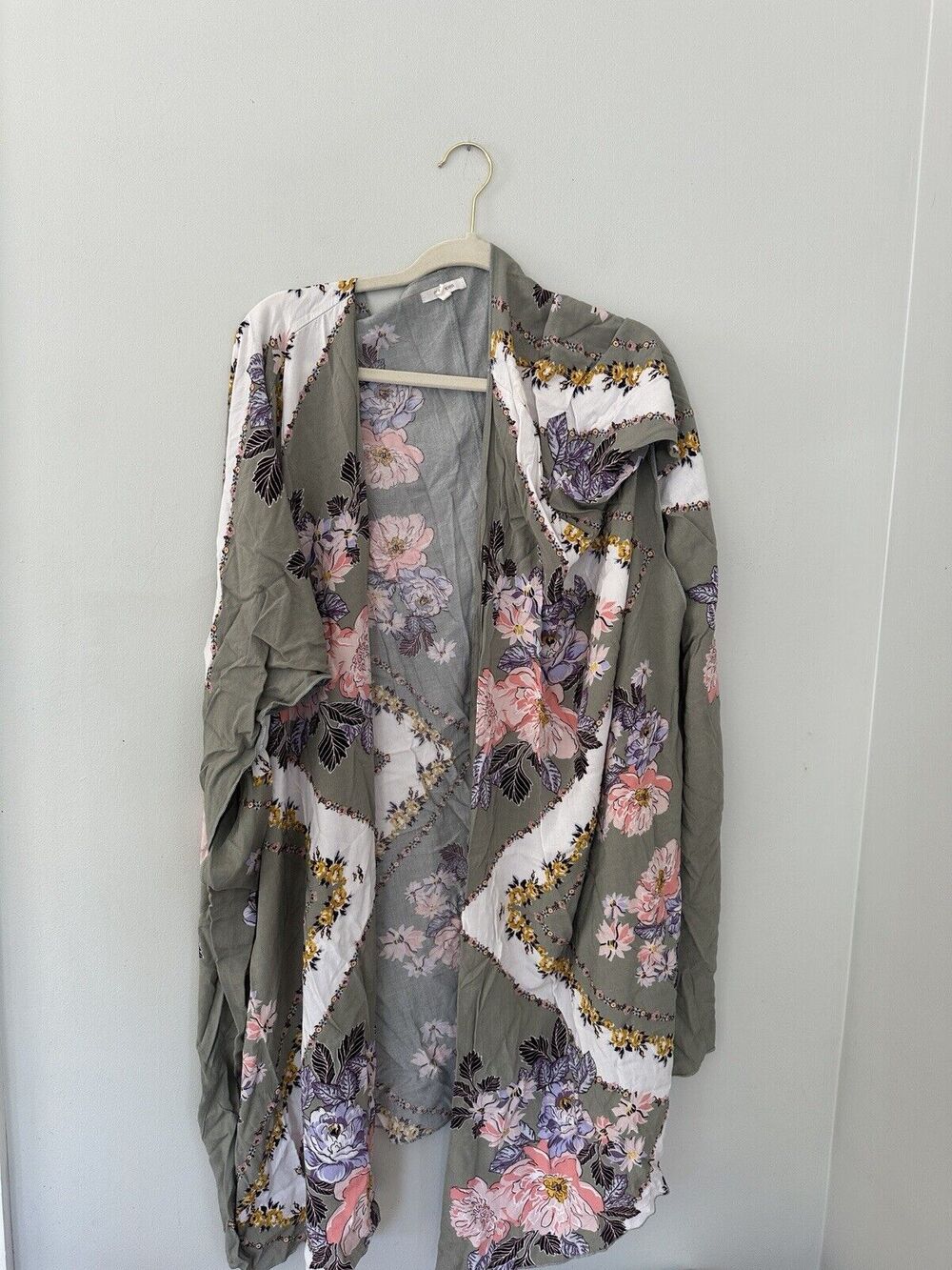 One World Gray Maxi Cardigan Floral Size 2/3 Maurices Light Weight Short Sleeve